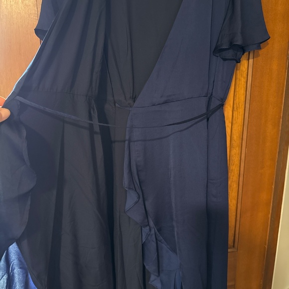 Blue satin dress - Picture 4 of 5